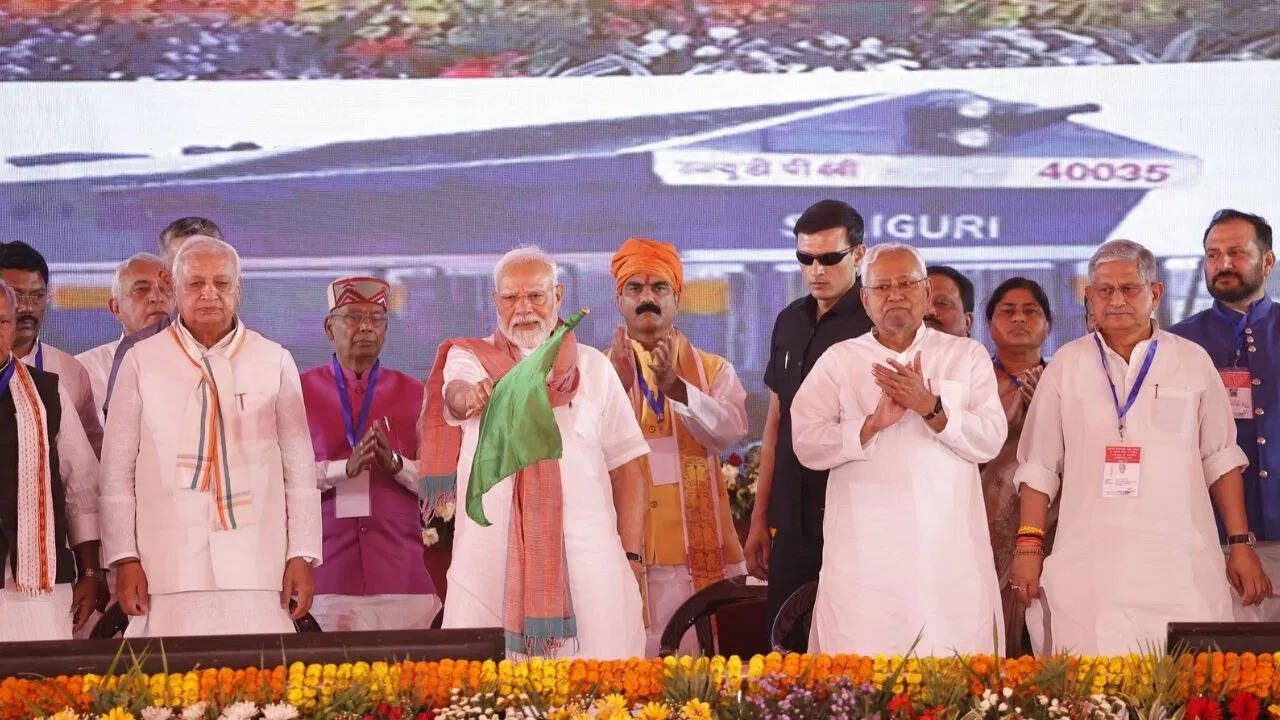 £ 6204.65 crore electrical projects inaugurated and foundation stone … PM Modi gave a great gift to Bihar