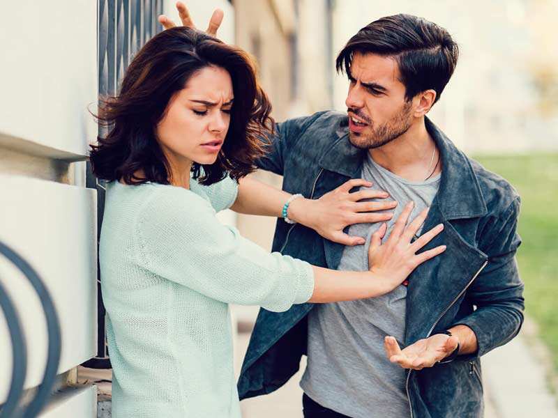 These 8 bad habits of boys can become the reason for the exposition of any beautiful relationship, know how to avoid it in the video?