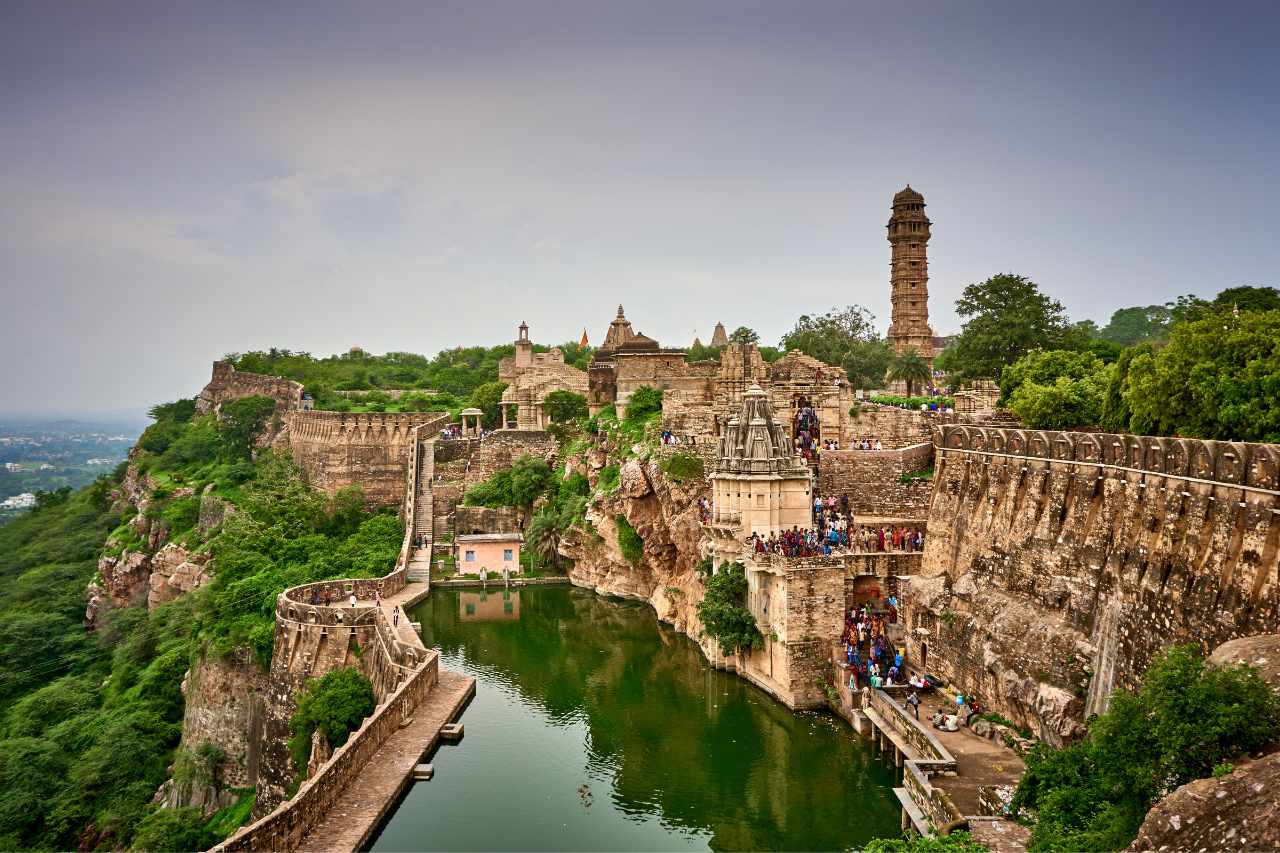 113 temples, 7 doors and countless stories of valor, the glorious history of ChittorGarh Fort in this viral documentary