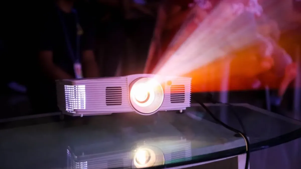 Best projector with built -in speakers for home in India: Enjoy theater -like sound and image quality