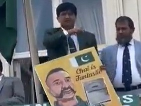 London: Shame act of Pakistani officer during protests on Pahalgam Attack