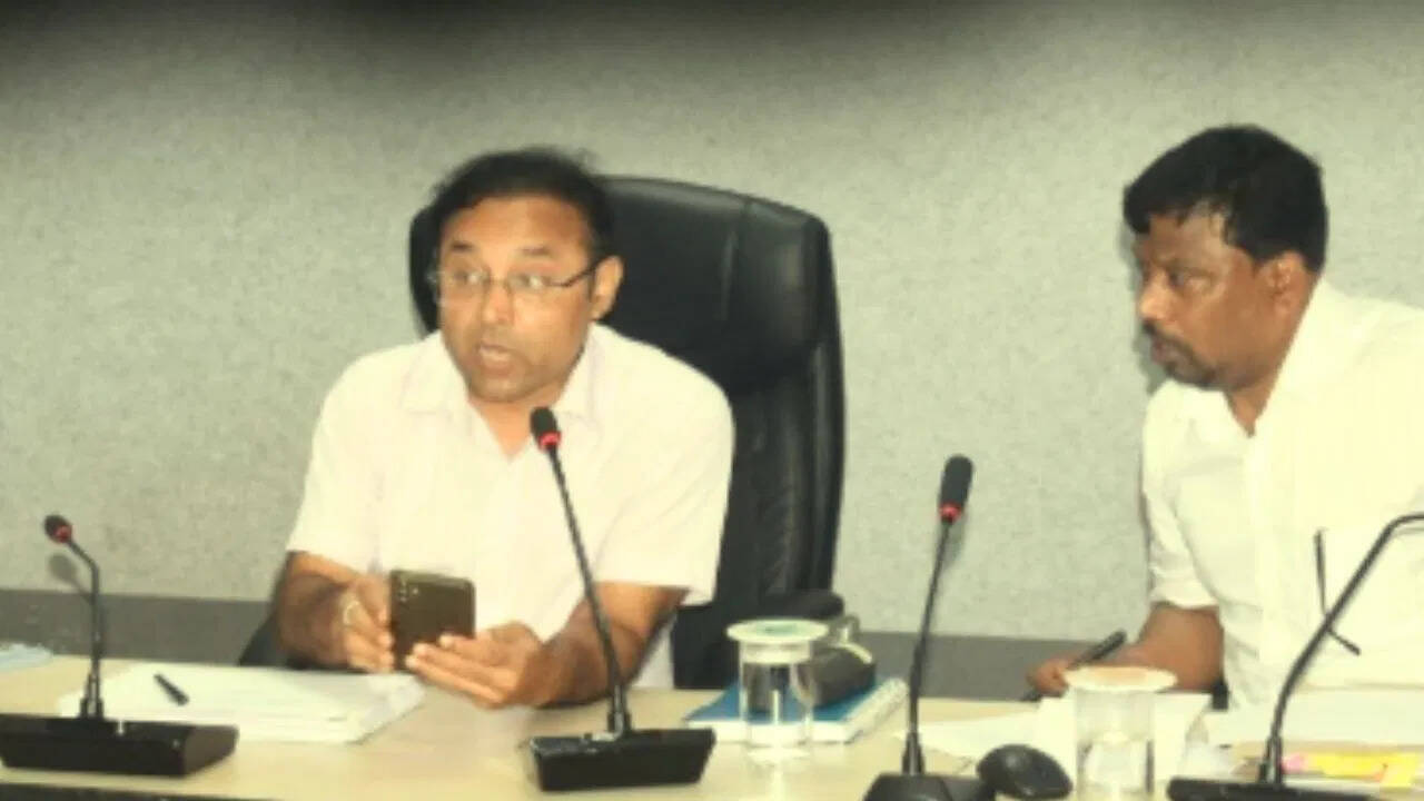 Bhagalpur DM’s tough action against ground disputes, all the police station stopped, there was a stir