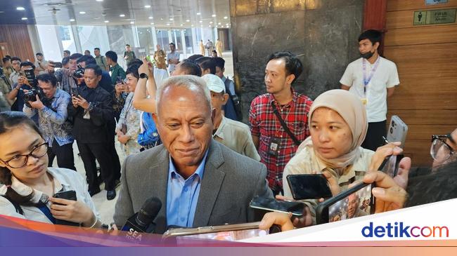Legislative proposal to review government law: The center tends to treat all regions the same