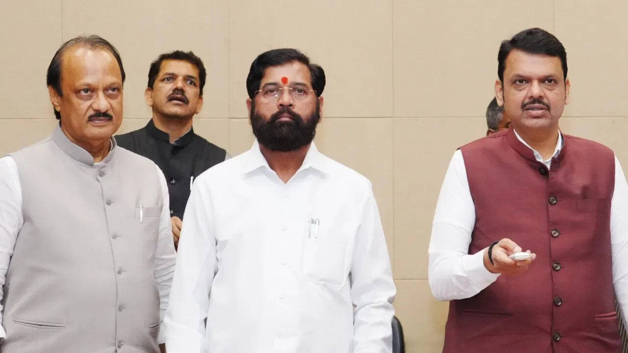 Mahayuti Sarkar works in three shifts, whose shift, Ajit Pawar, told all that