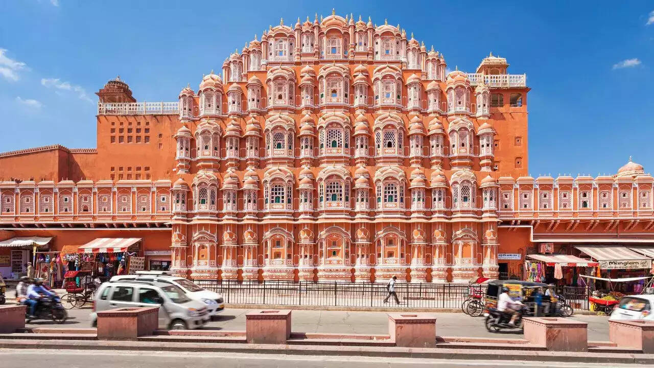 Rajasthan wanders cheap of 10 thousand, don’t forget to go to these 5 places