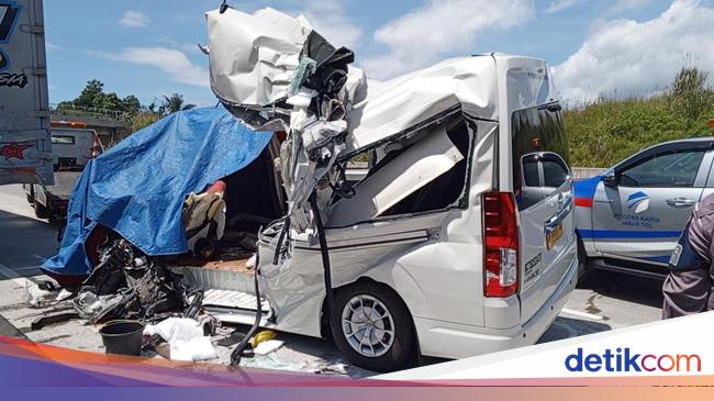 7 victims of a deadly accident at the Cisumdawu toll Road: 3 people were killed, 4 injured