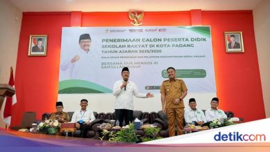 Social Minister ensures that prospective people’s school students come from poor families