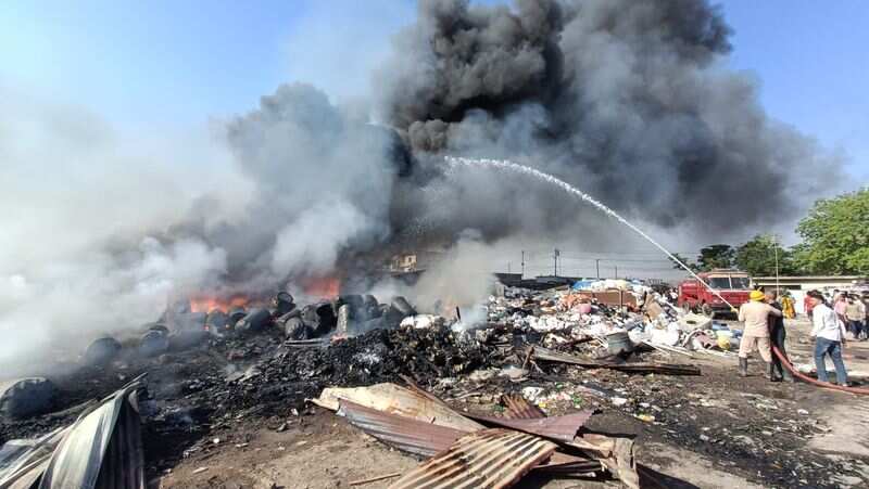 A fierce fire broke out in the scrap godown in Baddi