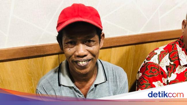 The refugee of DepOK policed ​​cars smiled after they surrendered