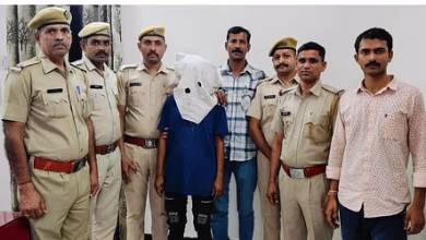 In Chittorgarh, the woman and her mother who attacked the acid attack on her mother, the accused was hidden in the ruins
