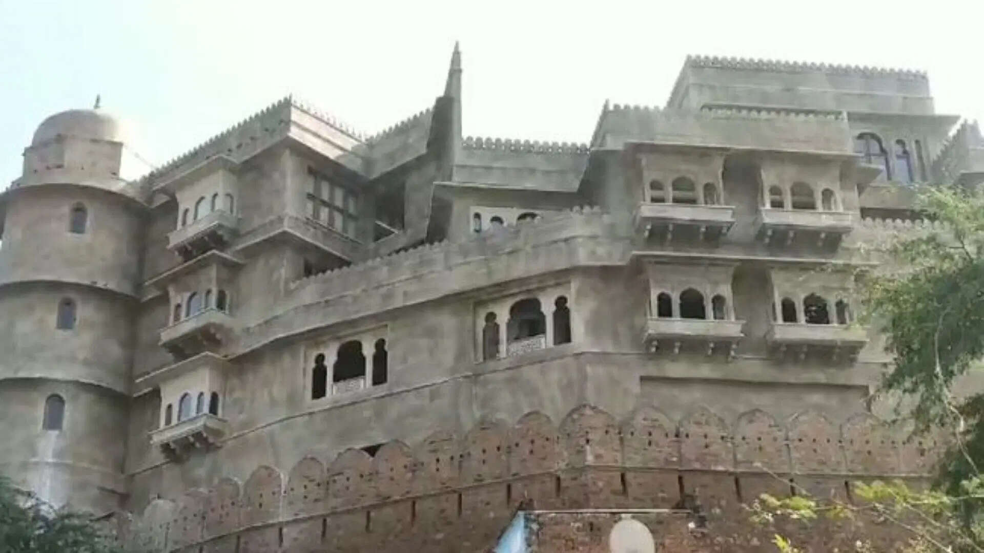 Why did the Six Sense Luxury Hotel become the first choice of Bollywood stars in destination wedding? Learn reasons in viral video
