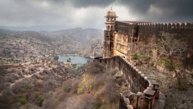 Is there a very hidden treasure in the basement of this Fort Rajasthan? In the video, the things related to the fort do not tell the directory