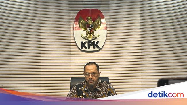 KPK: Mercedez-Benz RK cars that have been confiscated were not reported in LHKPN