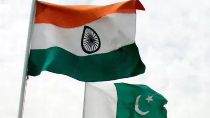 Iram leaves for Delhi to go to Pakistan to go to Pakistan, Nikah was from Bareilly Man in 2008 – Iram left her child and left for Delhi to go to Pakstan, she was married to a man from Baareilly in 2008