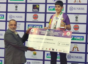 16 -Year -old Anmol won the title of Senior National Badminton Champion