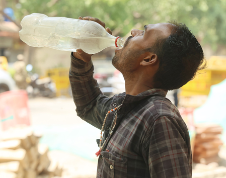 Take care of health in summer: Easy ways to protect against heat and dehydration