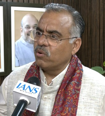 Congress encourages the enemy country: Tarun Chugh