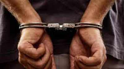 Delhi: Police have arrested gangs that cheated people in the name of the bank loan and policy, three