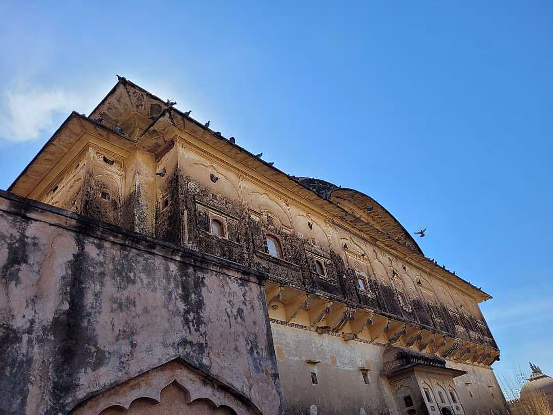 Know the horrible secret of Barwada Fort in the 3 -minute video, knowing which people still rise
