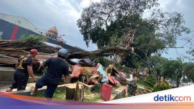 Trew trees Timpa Jemaah Salat ID, Ministry of Social Affairs searching for 3 victims