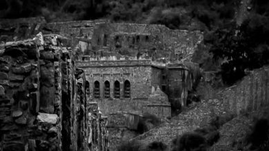 In Bhangarh Fort, in the evening, there are mysterious voices and shadows, the terrible story of Rani Ratnavati and Tantrik in the video