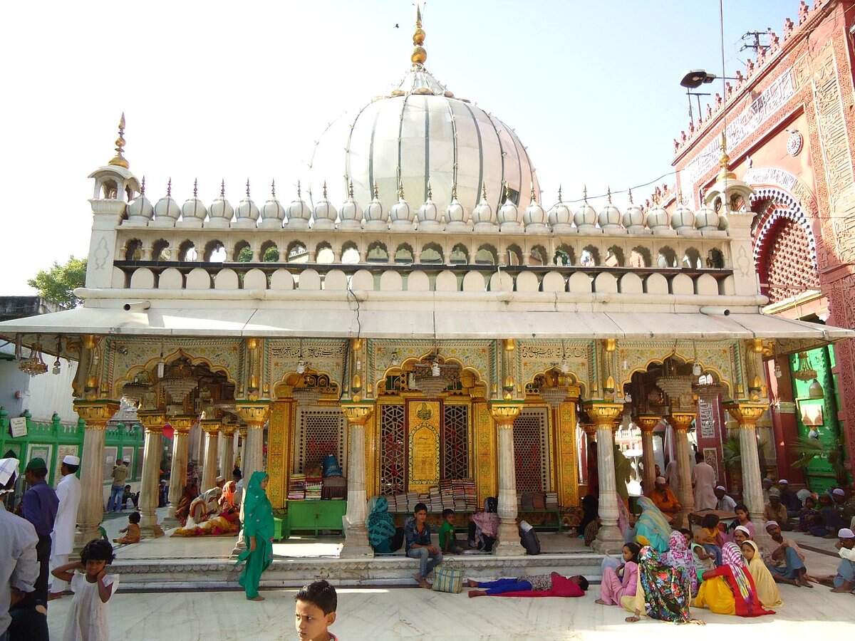 A Dargah of Rajasthan where it starts to come at night, the terrible sounds of souls, you will also be stunned by seeing the truth in the video
