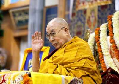 Buddhism -Guru Dalai Lama showed generosity to China, prayed for freedom from Korona to China