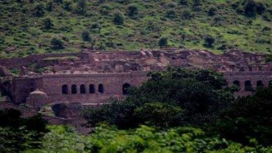 When there were strange incidents with the crew that came to shoot in Bhangarh Fort, the horrible story in the video will be lost at night
