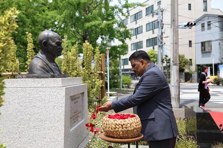 All -party delegation paid tribute to Mahatma Gandhi in Tokyo, repeated India’s stance against terrorism