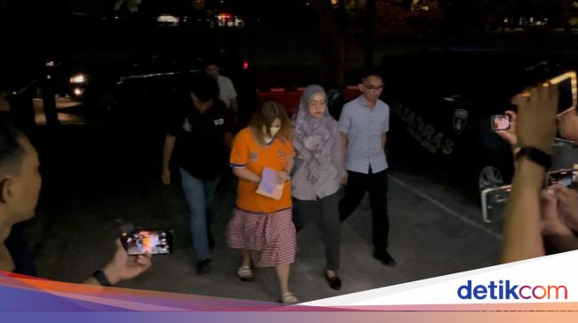 Jan Hwa Diana became a suspect in detention of a former employee diploma