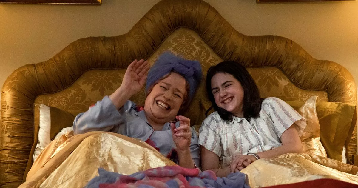 netflix-fans-entreated-to-gaze-‘nice’-comedy-with-99%-sinful-tomatoes-rating
