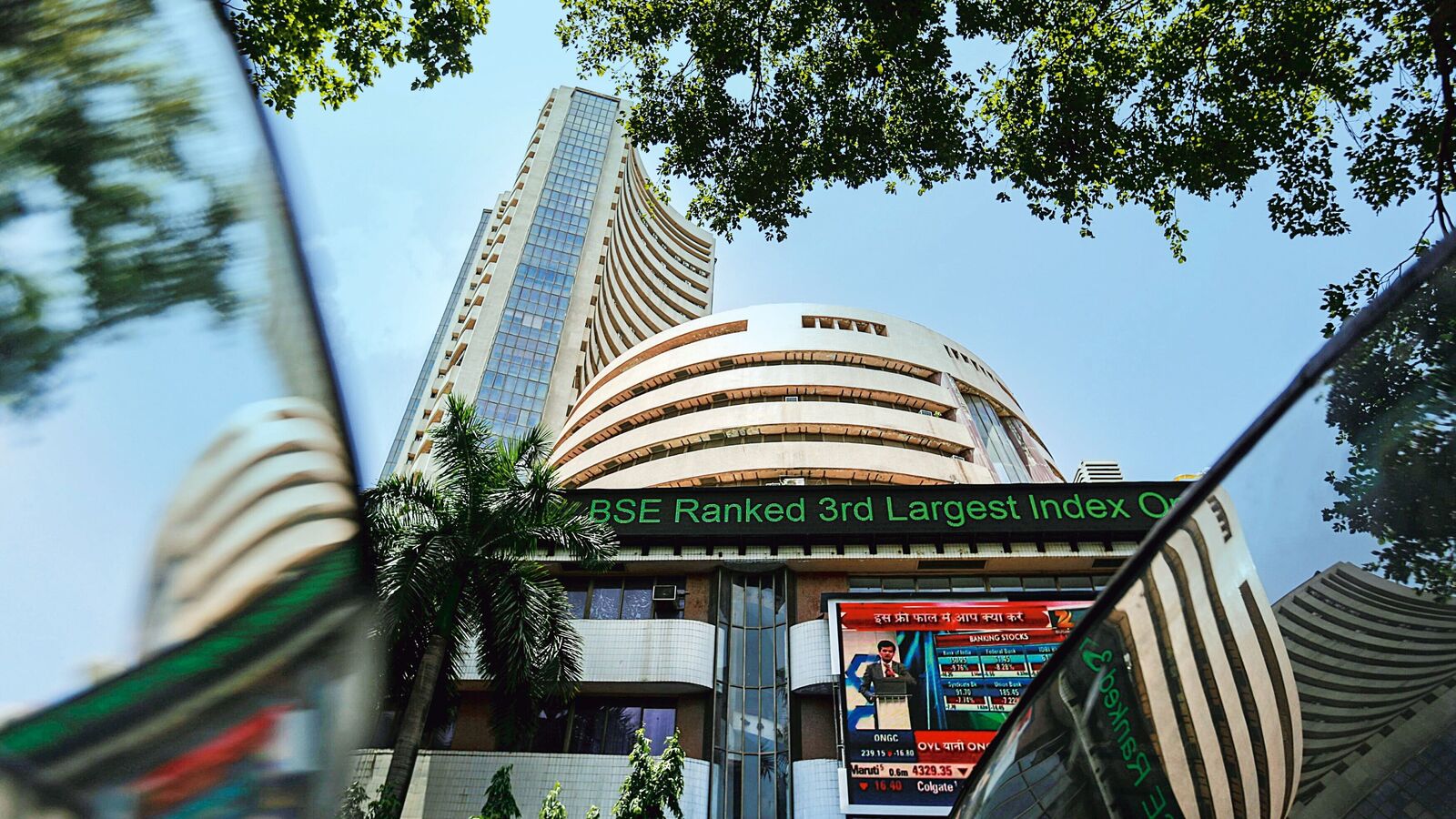 Shares to look at: JSW Steel, Azad Engineering, ITC, Sun Pharma under shares that are in focus today | Einsmark news