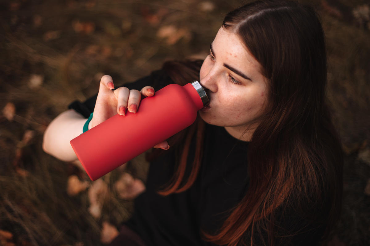 your-reusable-water-bottle-is-maybe-disgusting-here’s-what-experts-need-you-to-know.
