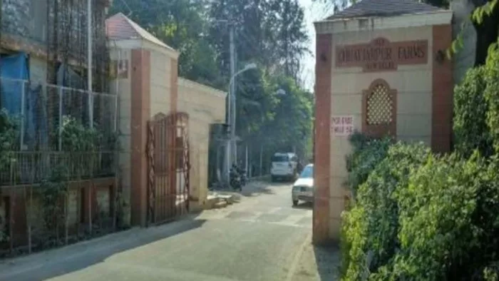 Big News: DLF will be able to use the roads of Chhatarpur Farm. Ordinary people will now get no charge – the Supreme Court in NCR Delhi allows public access to DLF Chhatarpur Farms roads