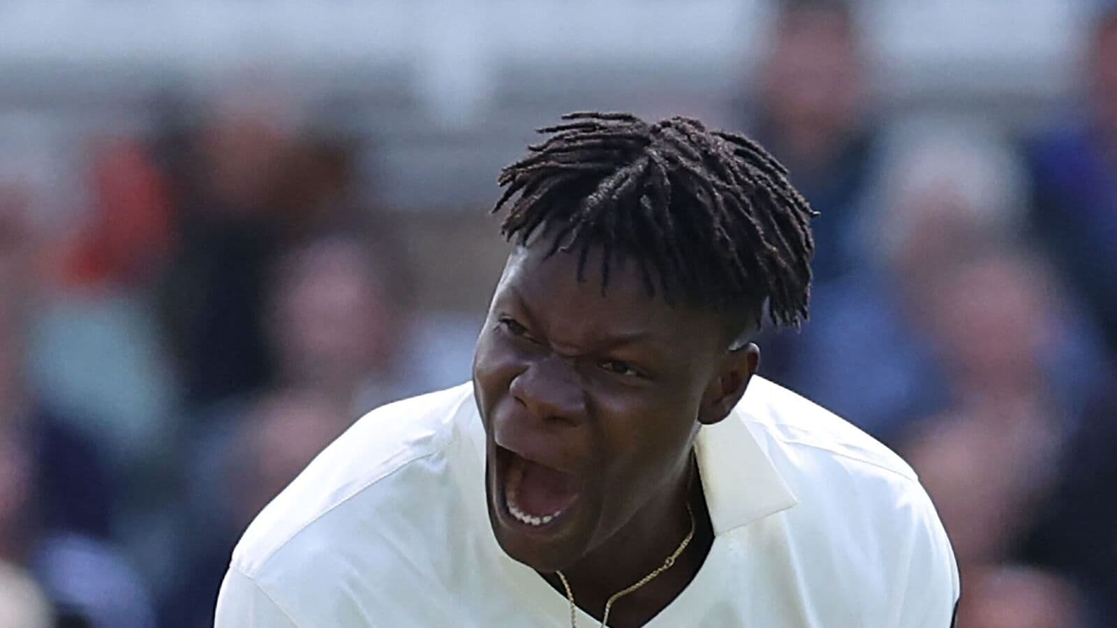 Eng vs Zim: Blessing Muzarabani makes a huge impact before joining Royal Challengers Bengaluru for IPL 2025 Pinches | Mint