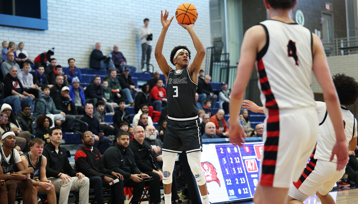 Davion Thompson Transfers From Bolingbrook to Link Academy – ryan
