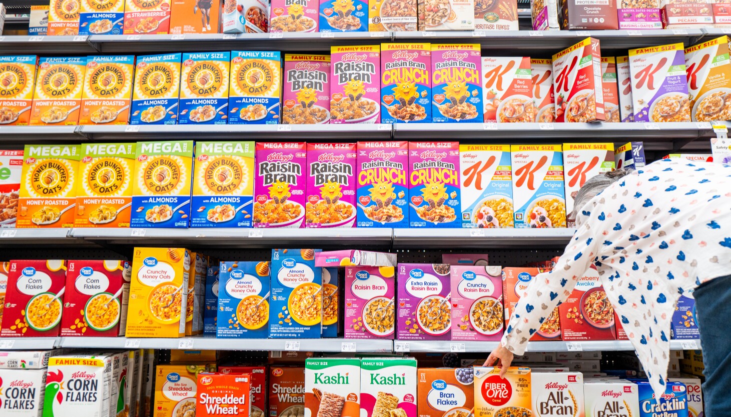 Walmart Says It Will Raise Price Due to Tariff Costs AFTER Posting Solid FIRST Quarter Sales – ryan