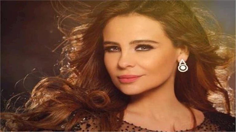 بعد-عرض-“كله-مسموح”.-كارول-سماحة-تشكر-فريق-المسرحية-والجمهور