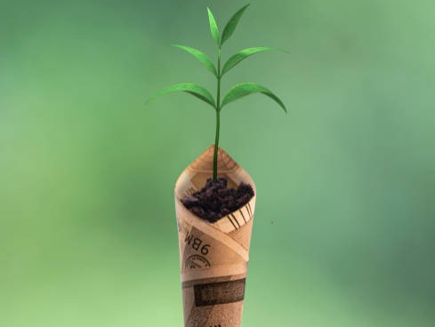 Save a lot of money out of 8 tips every month