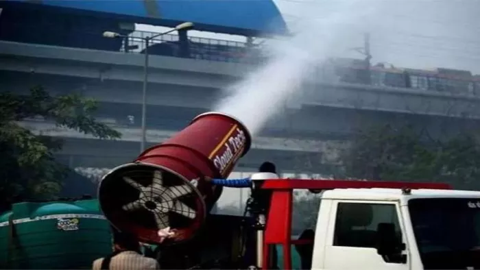 Delhi government has launched a new initiative to handle air pollution, deploy hydraulic anti -nominal gun vehicle – New Delhi City Anti Smog Guns deployed to combat air pollution