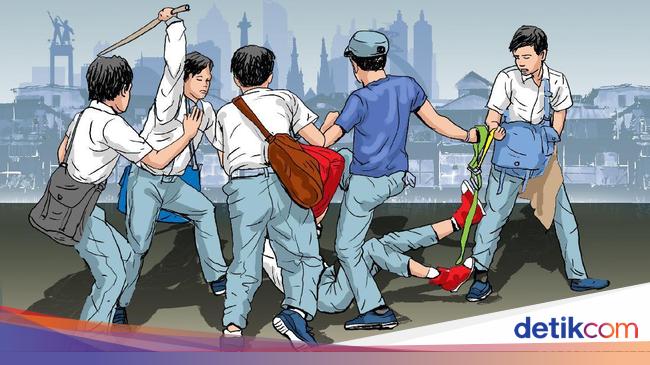 Police secure students allegedly in Bogor, 1 Machete confiscated
