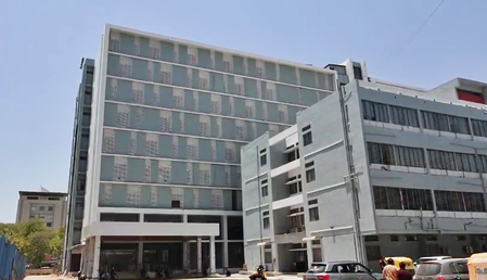 PM Modi will set the Heart Center in the Gandhinagar civilian hospital on May 27