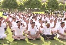 Laughter Yoga Organized in the Commissioner of Jaipur, Ken Traffic, Police Station and Lyn Police Men in the Video