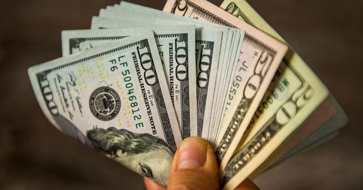 The dollar has dropped to the lowest level since 2023 after Trump’s threat to Europe and ‘Apple’