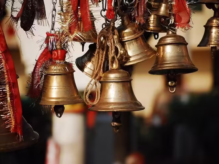 Why do you ring the bell in the temple as you worship, the reason behind it knows?