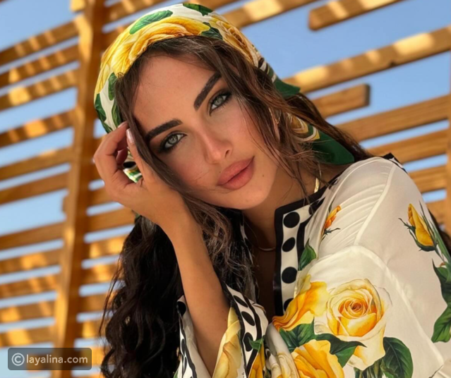 ربطات شعر ملونة تمنحك لمسات صيفية منعشة على طريقة النجمات – ryan