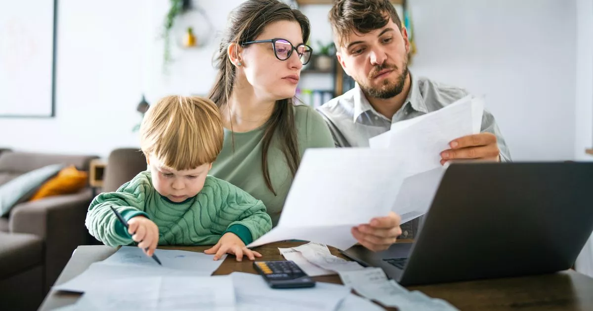 HMRC Confirms Exactly When Parents Will Be Handed £ 104 Early Payment – ryan