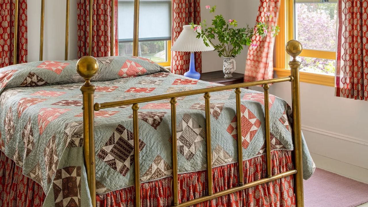 12-most-moving-maximalist-bedding-picks-for-a-fearless,-brilliant-bedrom-(2025)