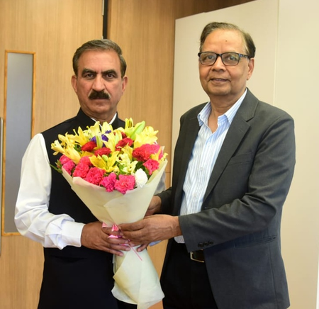 CM Sukhu Meet The Chairman of the Finance Commission, sought more funds for Himachal Pradesh