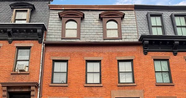 carroll-gardens-townhouses-are-having-a-second